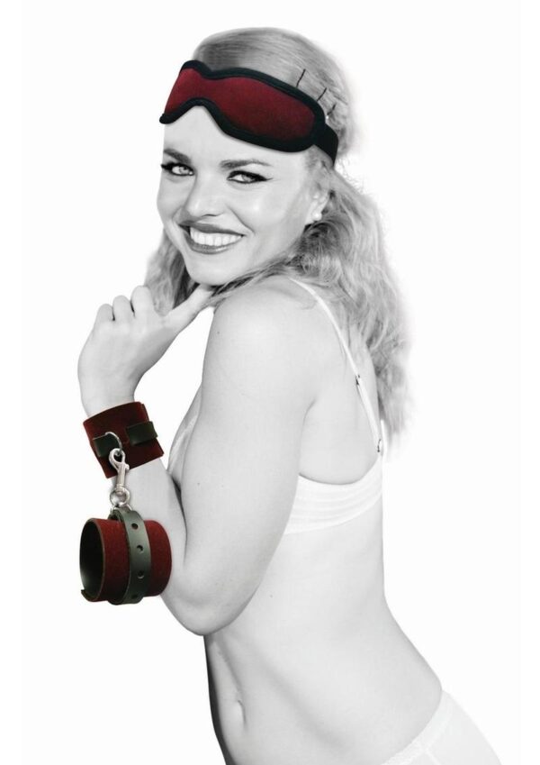 Sex and Mischief Enchanted Kit - Black/Burgundy - Image 4