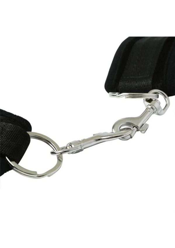 Sex and Mischief Beginners Handcuffs - Black - Image 3