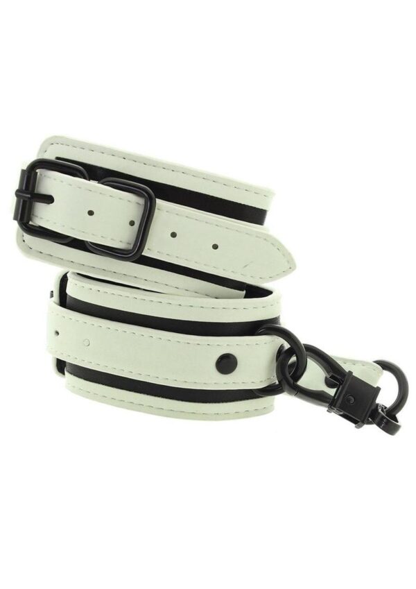 GLO Bondage Glow In The Dark Wrist Cuff - Green - Image 4