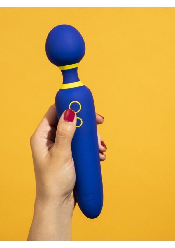 Romp Flip Rechargeable Silicone Wand Massager - Blue - Image 4